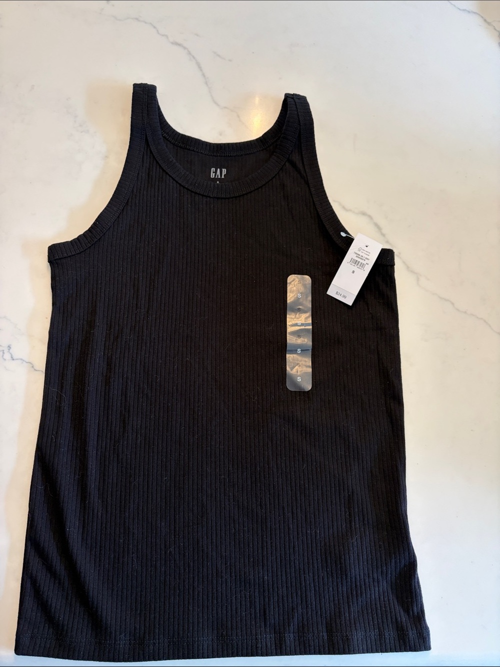 GAP Woman’s Black Ribbed Tank